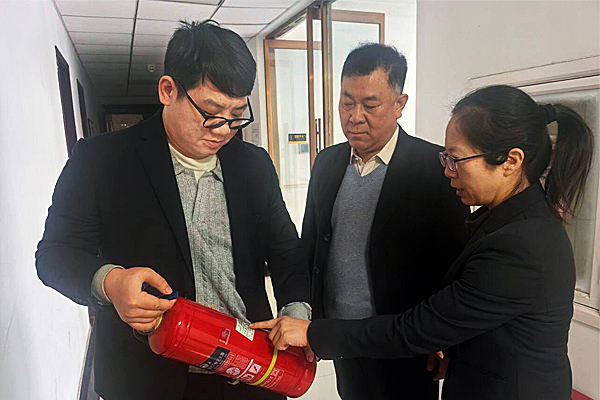 七分公司以隐患排查培训拧紧机关消防“安全阀”